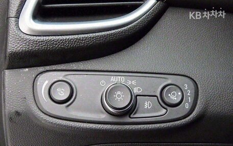 Chevrolet Trax, 2022 год, 1 510 000 рублей, 12 фотография