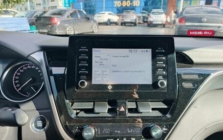 Toyota Camry, 2021 год, 2 100 000 рублей, 7 фотография
