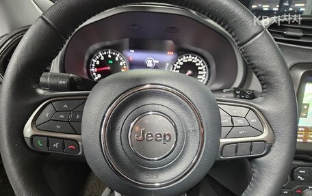 Jeep Renegade I рестайлинг, 2022 год, 2 280 000 рублей, 10 фотография