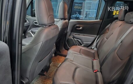 Jeep Renegade I рестайлинг, 2022 год, 2 280 000 рублей, 7 фотография