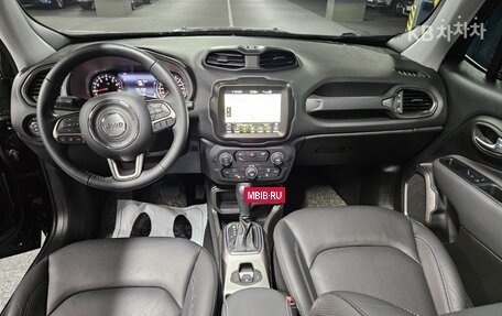 Jeep Renegade I рестайлинг, 2022 год, 2 280 000 рублей, 8 фотография