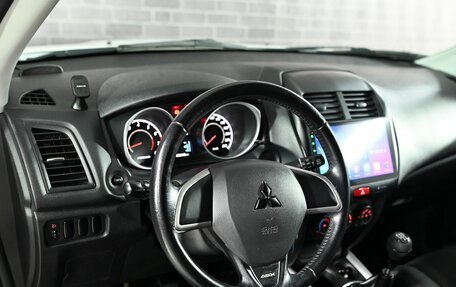 Mitsubishi ASX I рестайлинг, 2013 год, 1 350 000 рублей, 12 фотография