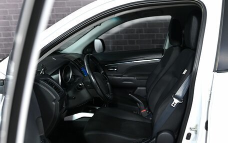 Mitsubishi ASX I рестайлинг, 2013 год, 1 350 000 рублей, 10 фотография