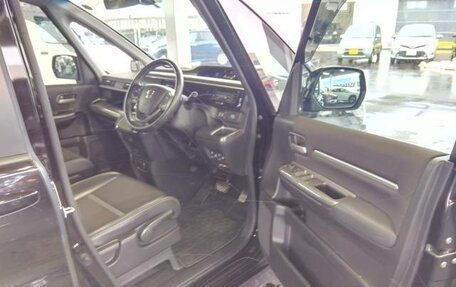 Honda Stepwgn IV, 2021 год, 2 109 000 рублей, 12 фотография