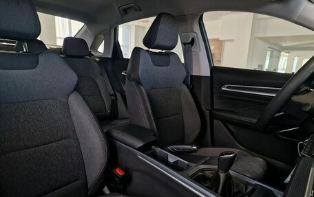 Geely Emgrand, 2024 год, 1 640 000 рублей, 18 фотография