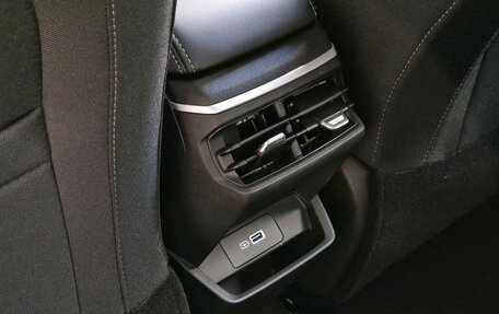 Geely Emgrand, 2024 год, 1 640 000 рублей, 19 фотография