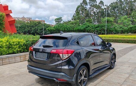 Honda Vezel, 2022 год, 1 310 000 рублей, 5 фотография