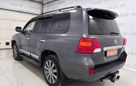 Toyota Land Cruiser 200, 2012 год, 3 300 000 рублей, 7 фотография