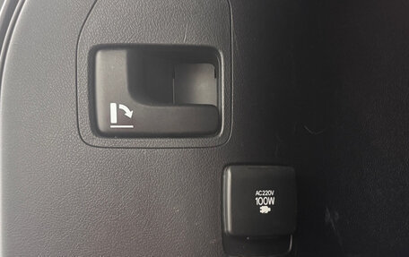 Toyota Land Cruiser 200, 2012 год, 3 300 000 рублей, 9 фотография