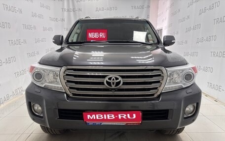 Toyota Land Cruiser 200, 2012 год, 3 300 000 рублей, 3 фотография