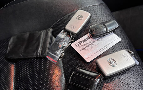 Toyota Land Cruiser 200, 2012 год, 3 300 000 рублей, 24 фотография