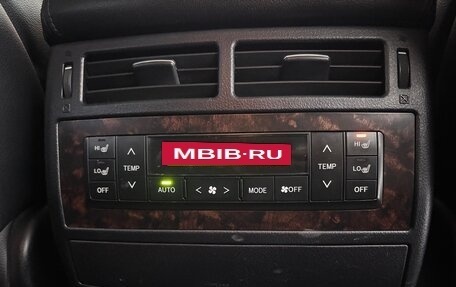 Toyota Land Cruiser 200, 2012 год, 3 300 000 рублей, 15 фотография