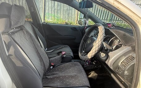 Honda Fit III, 2002 год, 400 000 рублей, 7 фотография