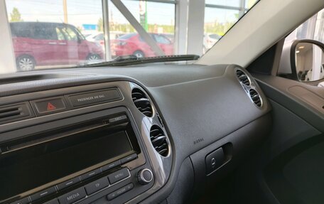 Volkswagen Tiguan I, 2013 год, 1 099 000 рублей, 23 фотография