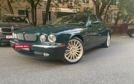 Jaguar XJR III (X350), 2003 год, 2 500 000 рублей, 8 фотография