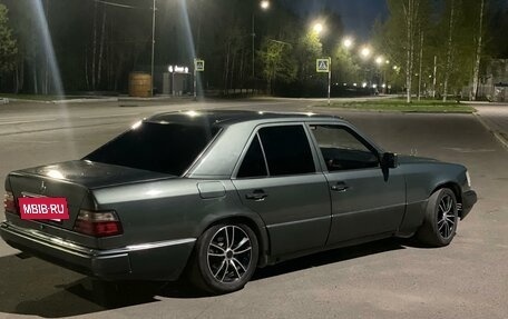 Mercedes-Benz E-Класс, 1992 год, 190 000 рублей, 4 фотография