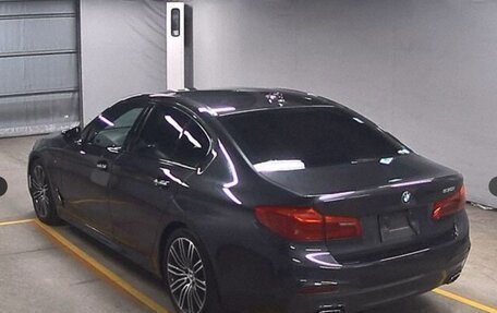 BMW 5 серия, 2018 год, 2 995 000 рублей, 15 фотография