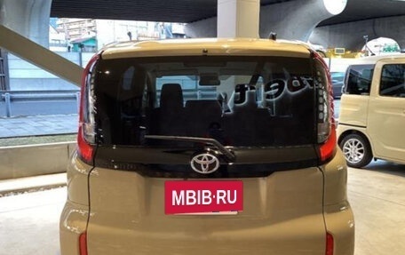 Toyota Sienta, 2022 год, 1 075 000 рублей, 5 фотография