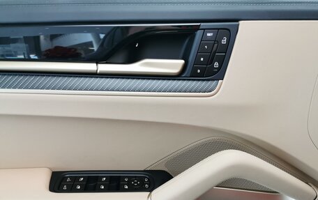 Porsche Cayenne III, 2025 год, 20 890 000 рублей, 12 фотография