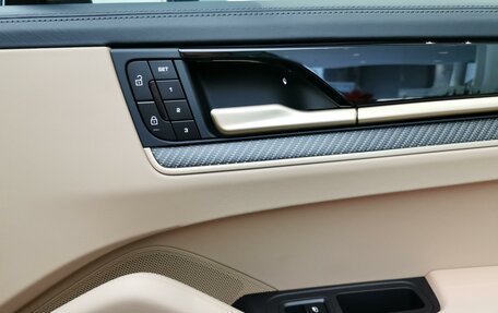 Porsche Cayenne III, 2025 год, 20 890 000 рублей, 36 фотография