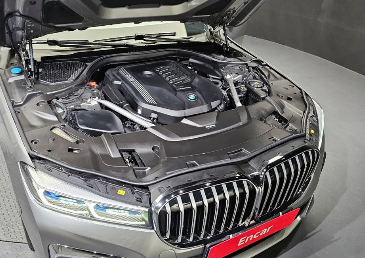 BMW 7 серия G11-G12 рестайлинг, 2020 год, 6 940 000 рублей, 6 фотография