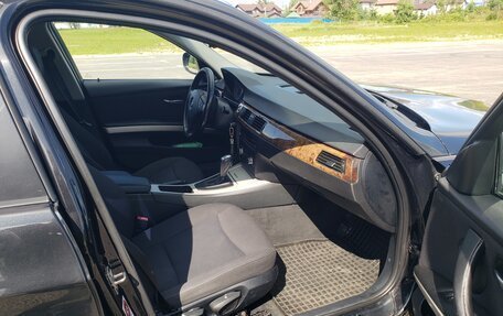 BMW 3 серия, 2010 год, 970 000 рублей, 12 фотография