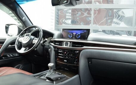 Lexus LX III, 2019 год, 7 890 000 рублей, 36 фотография