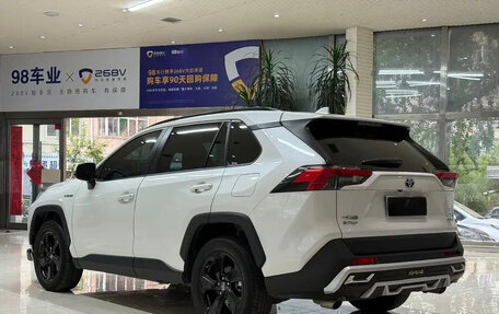 Toyota RAV4, 2022 год, 2 090 999 рублей, 6 фотография