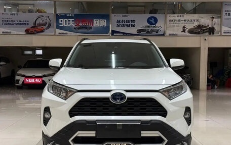 Toyota RAV4, 2022 год, 2 090 999 рублей, 2 фотография