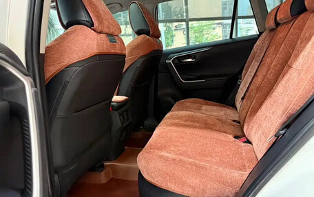 Toyota RAV4, 2022 год, 2 090 999 рублей, 19 фотография