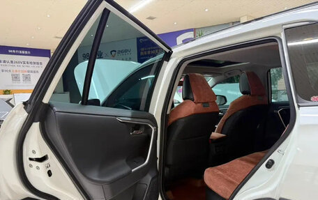 Toyota RAV4, 2022 год, 2 090 999 рублей, 16 фотография