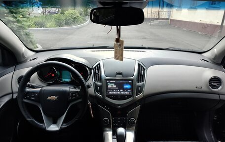 Chevrolet Cruze II, 2013 год, 940 000 рублей, 4 фотография