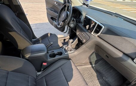 KIA Sportage IV рестайлинг, 2019 год, 2 100 000 рублей, 5 фотография