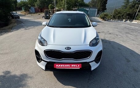 KIA Sportage IV рестайлинг, 2019 год, 2 100 000 рублей, 3 фотография