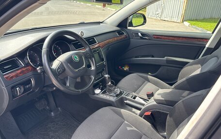 Skoda Superb III рестайлинг, 2012 год, 1 050 000 рублей, 15 фотография