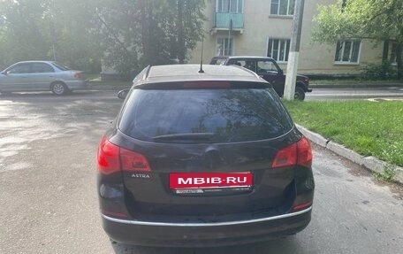 Opel Astra J, 2013 год, 600 000 рублей, 3 фотография