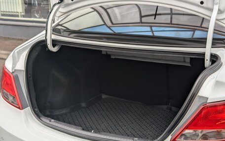 Hyundai Solaris II рестайлинг, 2016 год, 990 000 рублей, 7 фотография