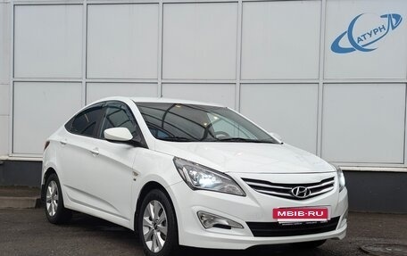Hyundai Solaris II рестайлинг, 2016 год, 990 000 рублей, 3 фотография