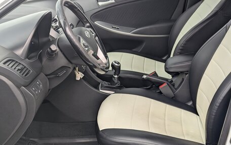 Hyundai Solaris II рестайлинг, 2016 год, 990 000 рублей, 13 фотография