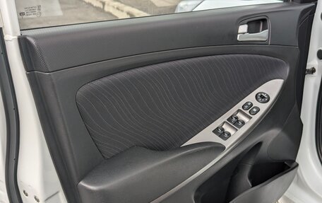 Hyundai Solaris II рестайлинг, 2016 год, 990 000 рублей, 11 фотография