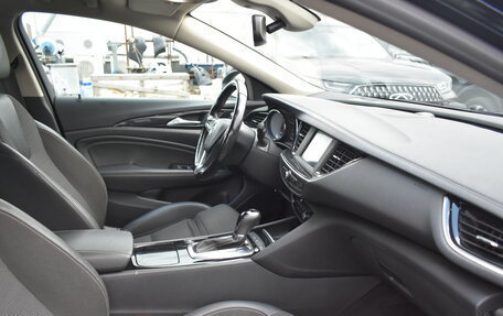 Opel Insignia II рестайлинг, 2019 год, 1 599 000 рублей, 10 фотография