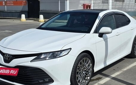 Toyota Camry, 2019 год, 1 700 000 рублей, 2 фотография