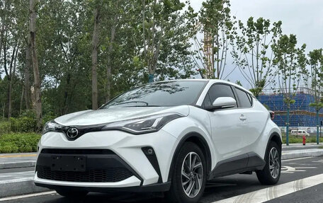 Toyota C-HR I рестайлинг, 2021 год, 1 790 855 рублей, 1 фотография