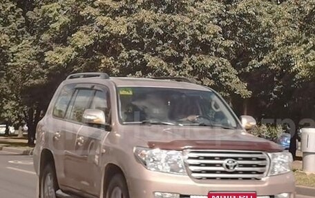 Toyota Land Cruiser 200, 2010 год, 3 300 000 рублей, 1 фотография