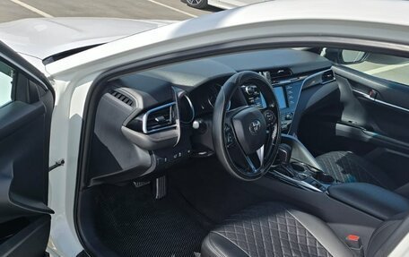 Toyota Camry, 2019 год, 1 700 000 рублей, 12 фотография