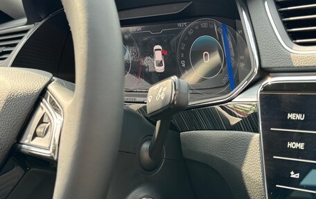 Skoda Superb III рестайлинг, 2024 год, 3 550 000 рублей, 28 фотография