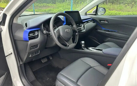 Toyota C-HR I рестайлинг, 2021 год, 1 790 855 рублей, 8 фотография