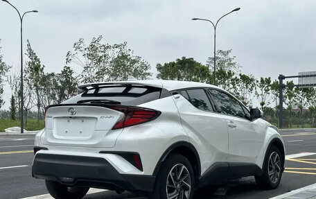 Toyota C-HR I рестайлинг, 2021 год, 1 790 855 рублей, 6 фотография