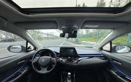 Toyota C-HR I рестайлинг, 2021 год, 1 790 855 рублей, 7 фотография