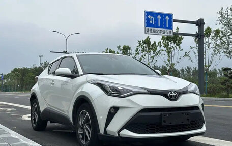 Toyota C-HR I рестайлинг, 2021 год, 1 790 855 рублей, 3 фотография